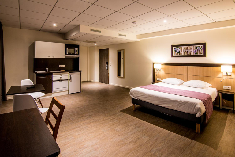 Bedroom 14