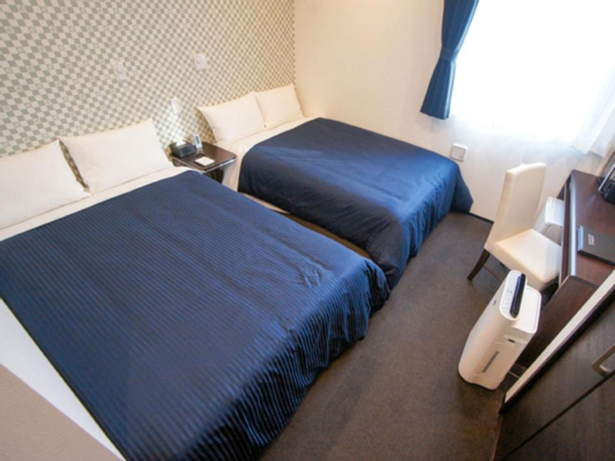 Bedroom 12