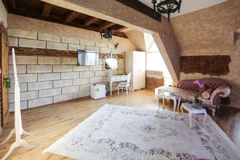 Bedroom 3, Royal Spa Valentina Castle, Garmen