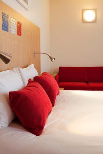 Bedroom 14