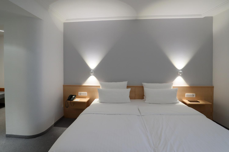 Bedroom 15