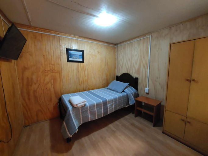 Bedroom 4, HOSPEDAJE CENTRO ANGOL, Malleco