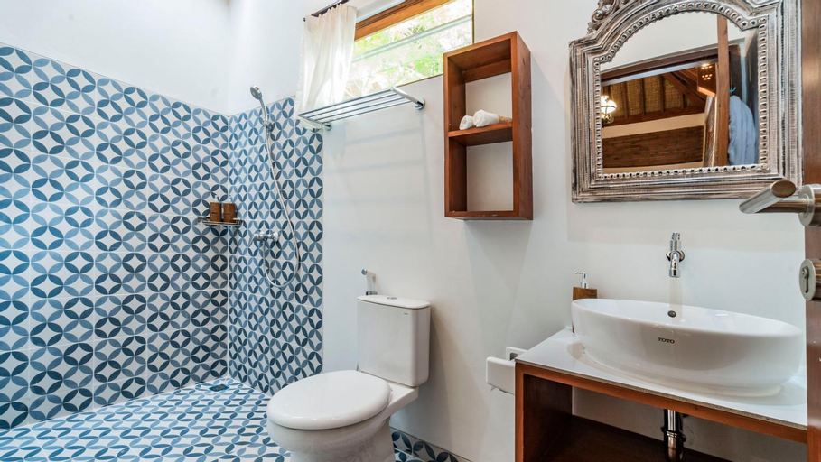 Bathroom 5