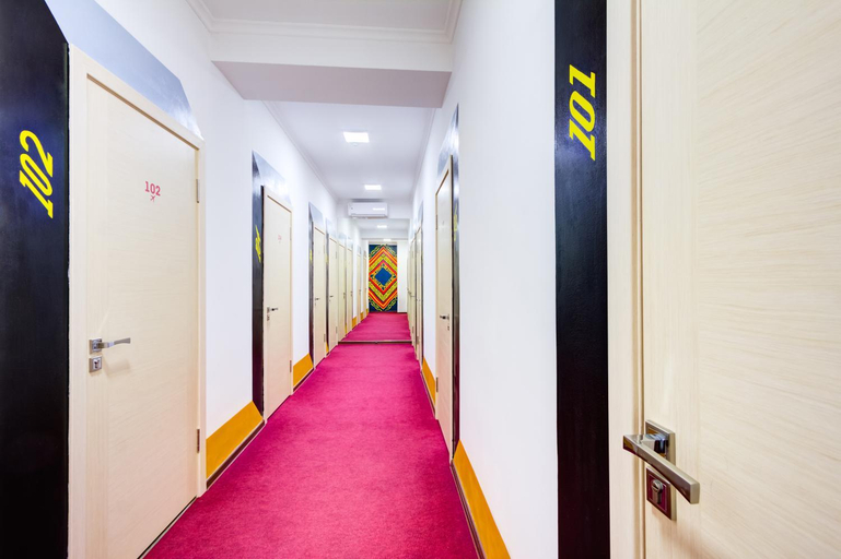 Others 4, WHITE HOTEL & HOSTEL, Bishkek