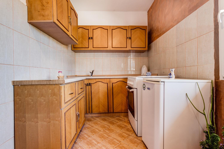 Others 3, Libra Apartments