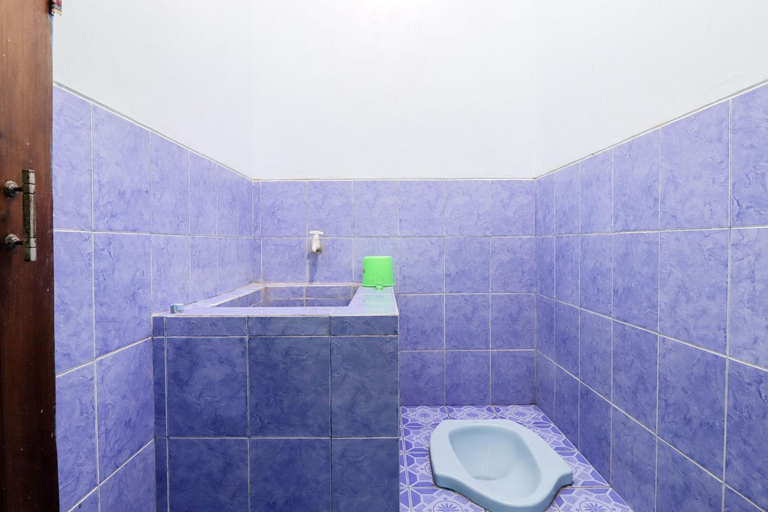 Bathroom 3, Rock Garden Homestay & Resto, Gunung Kidul