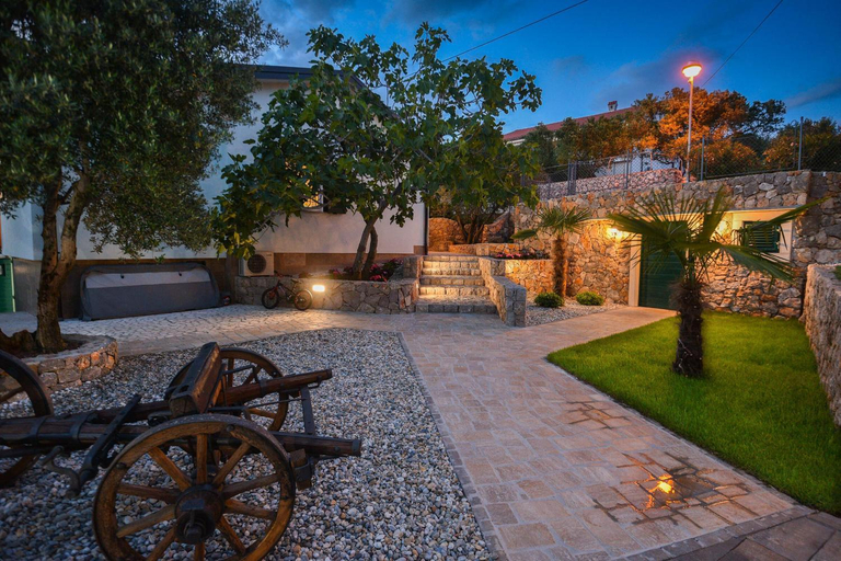 Garden 4, Villa Lipa, Punat