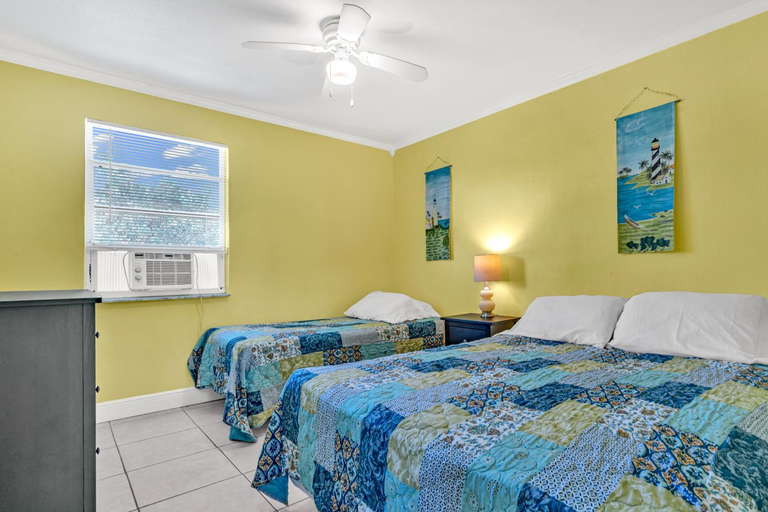 Bedroom 2, OLD WOODEN BRIDGE MARINA, Monroe