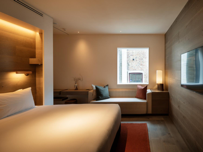 Bedroom 14