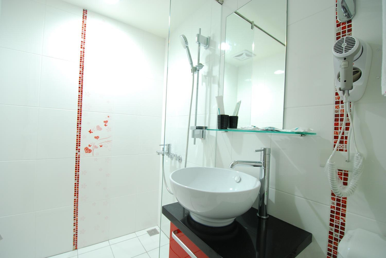 Bathroom 3