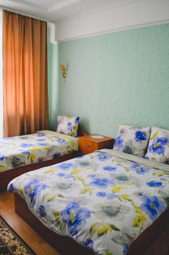 Bedroom 2, Lisova Perlina, Horodots'kyi