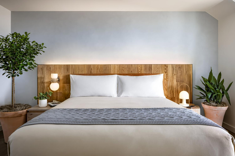 Bedroom 12