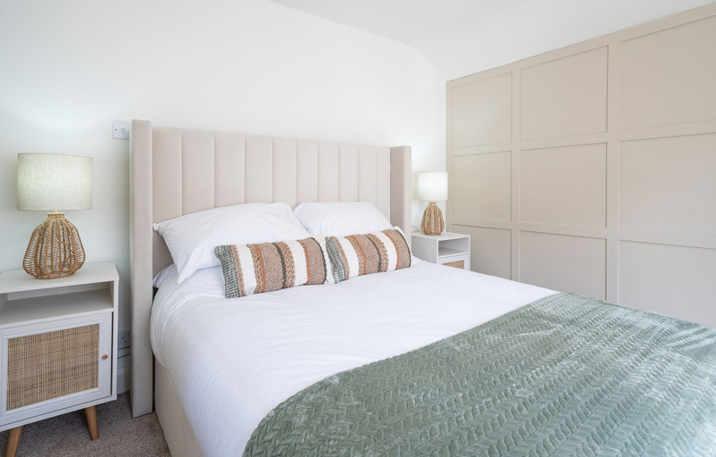 Bedroom 2, Crab and Lobster Inn, Isle of Wight