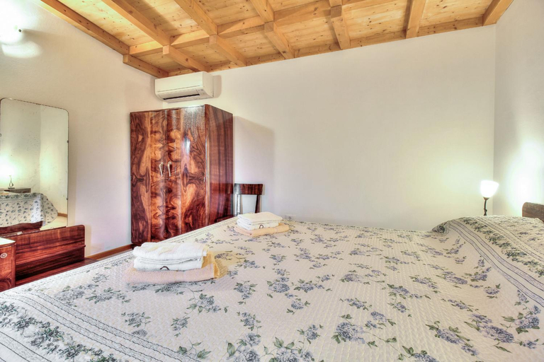 Others 1, Villa Alba, Umag