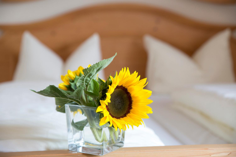 Bedroom 2, Hotel Gasthof Neuwirt, Miesbach
