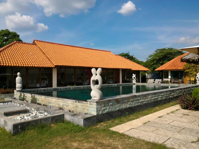Jepara Marina Beach Bungalows, Jepara
