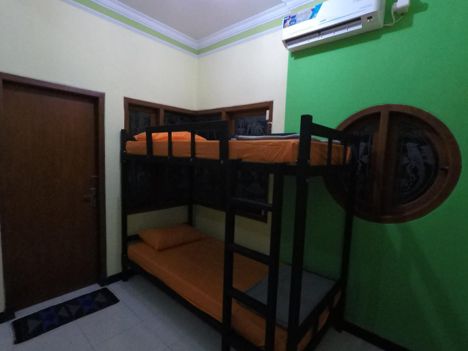 Bedroom 4, Dhika Adventure - Hostel & Travel, Probolinggo