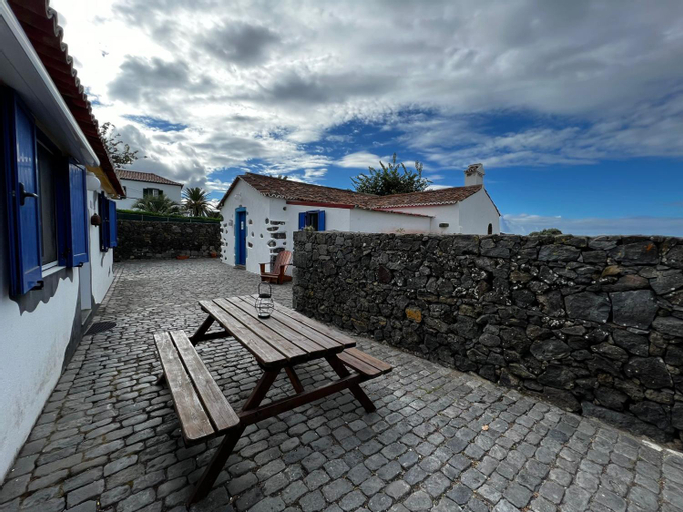 Vacas Felizes Villas, Ribeira Grande