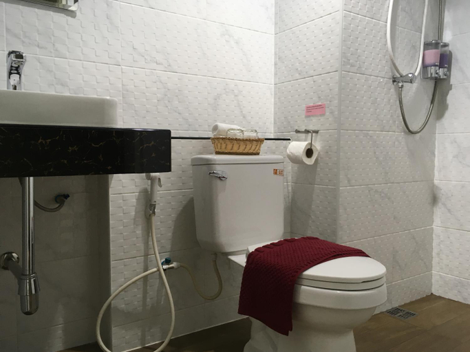 Bathroom 3, Baan Wanchart Bangkok Residences, Phra Nakhon