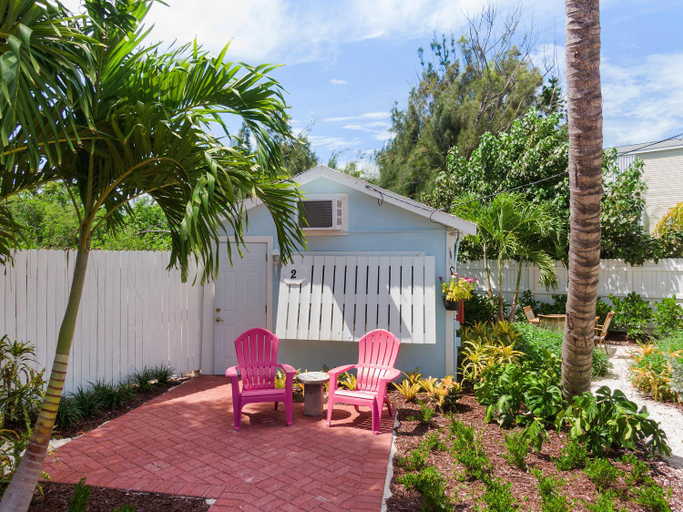 Tropical Cottages, Monroe