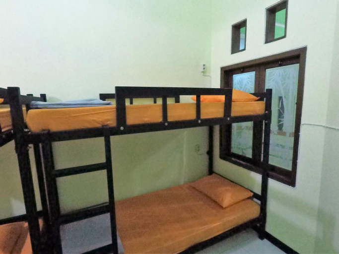 Bedroom 3, Dhika Adventure - Hostel & Travel, Probolinggo