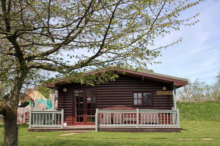 Wall Eden Farm - Luxury Log Cabins and Glamping, Somerset