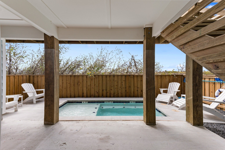 Sport & Beauty 5, Palm Beach! Private Pool - Boardwalk - Game Room!, Nueces
