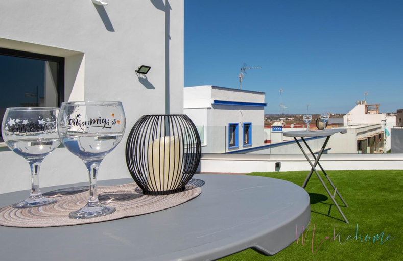 Others 5, Vinos & Vinilos by H, Huelva