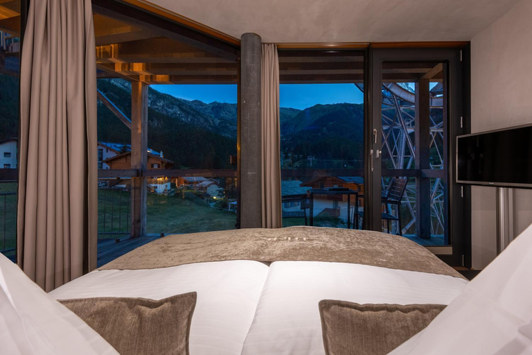 Bedroom 3, Matterhorn FOCUS Design Hotel, Visp