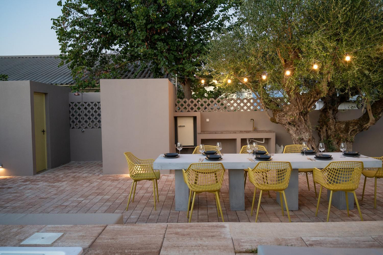 Others 3, VUAR SUITES, Peloponnese
