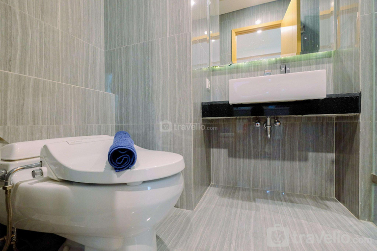 Bathroom 3, Monas View Studio at Capitol Suites By Travelio, Central Jakarta