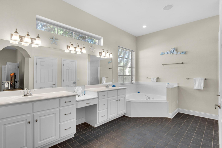 Bathroom 2, Beach Retreat, Walton