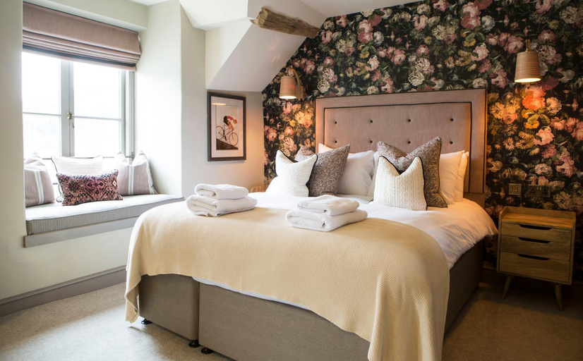 Bedroom 2, George III Hotel, Gwynedd