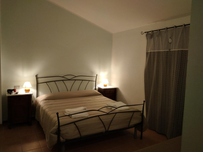 Bedroom 2, HOTEL B&B RESORT Fonte La Castellana, Macerata