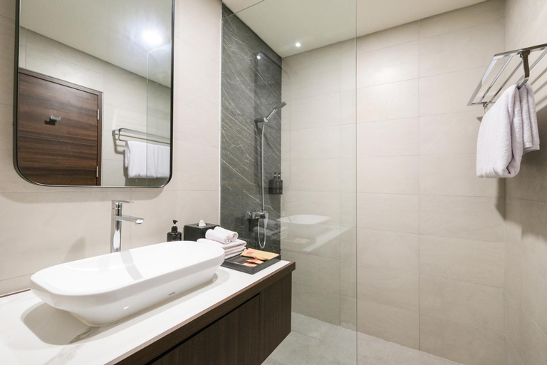 Bathroom 9