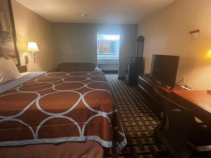 Bedroom 9