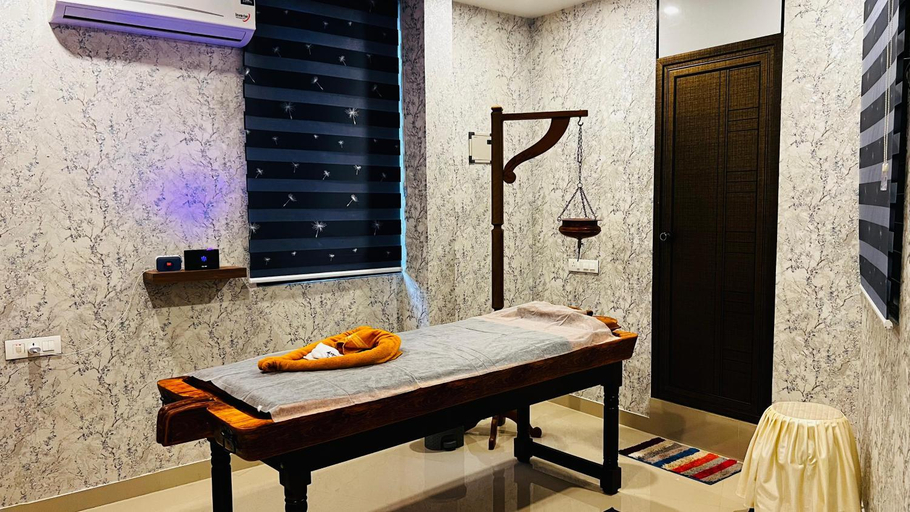 Bathroom 4, Karipur Rooms , Malappuram