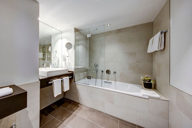 Bathroom 4