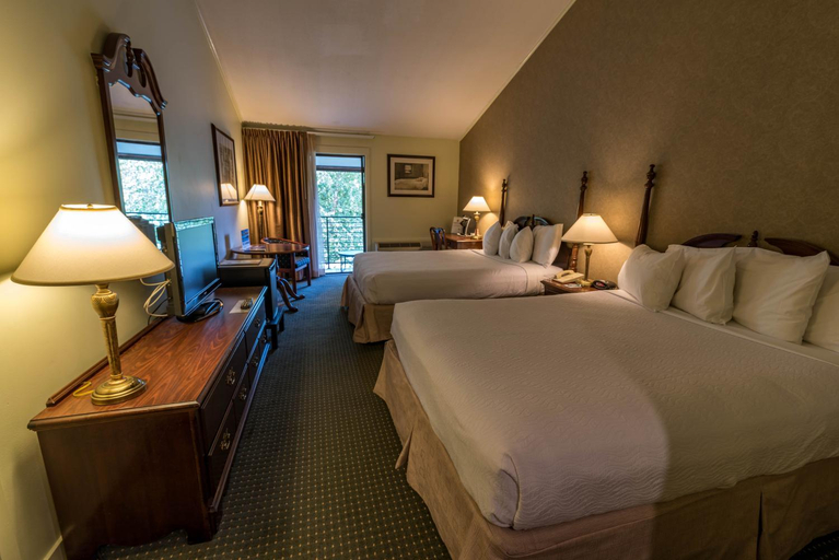 Bedroom 2, Interlaken Inn Lakeville, Litchfield