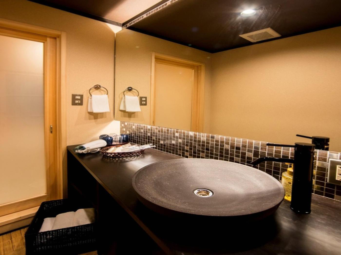 Bathroom 3, Rinn Manjuji, Kyoto