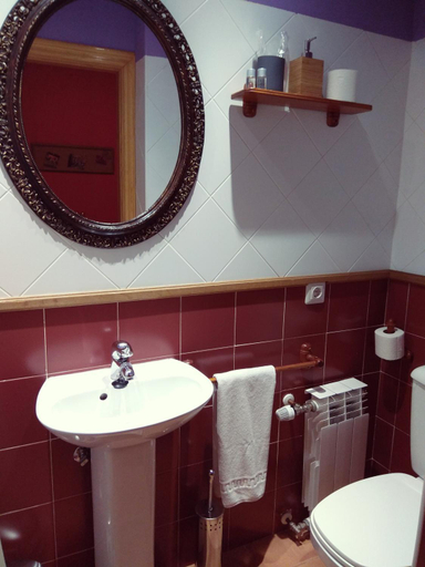 Bathroom 4, Hotel Rural del Medico, Burgos