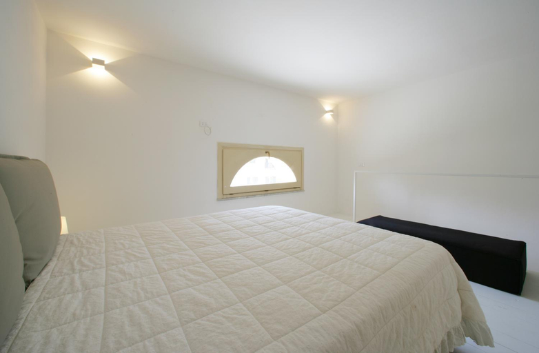 Bedroom 2, Scudaniglio Apartments, Trapani