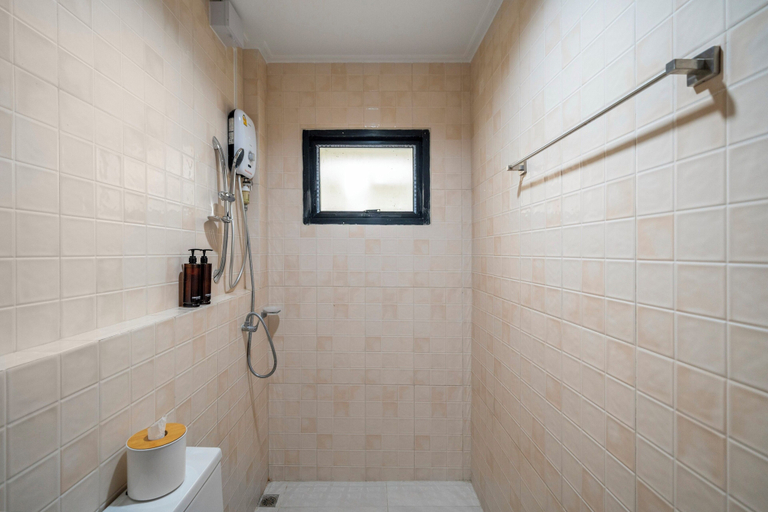 Bathroom 3, Summer Sea Phi Phi Island, Mueang Krabi
