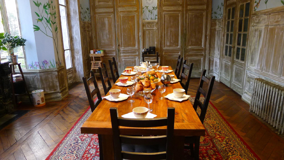 Others 5, Le Manoir, Rhône