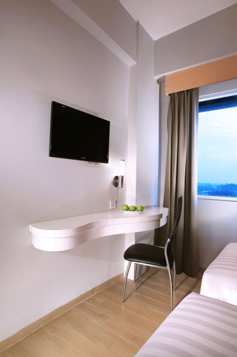 Bedroom 12