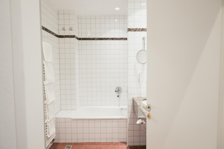 Bathroom 4