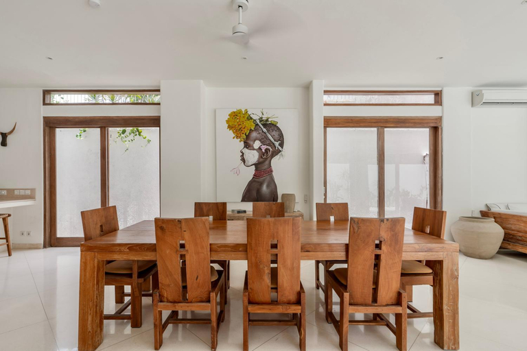 Others 4, Villa Alba, Berawa, Large Private 4BR Villa Near the Beach, Badung