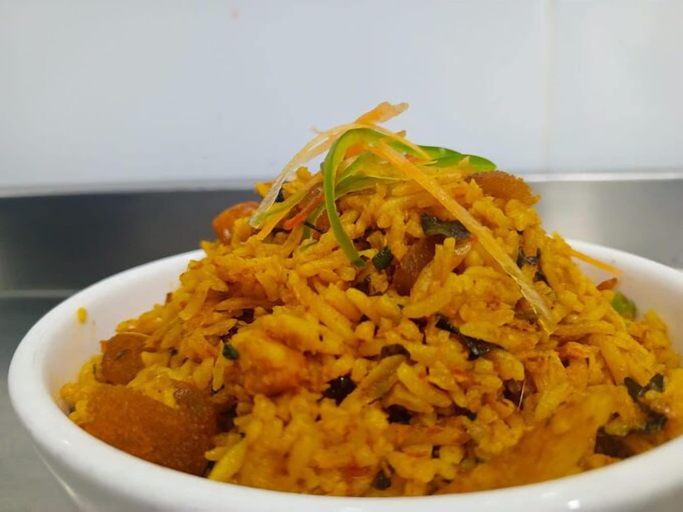 Food & Drinks 5, Favourite Hotel, Mushin