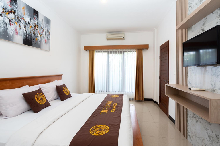 Bedroom 26