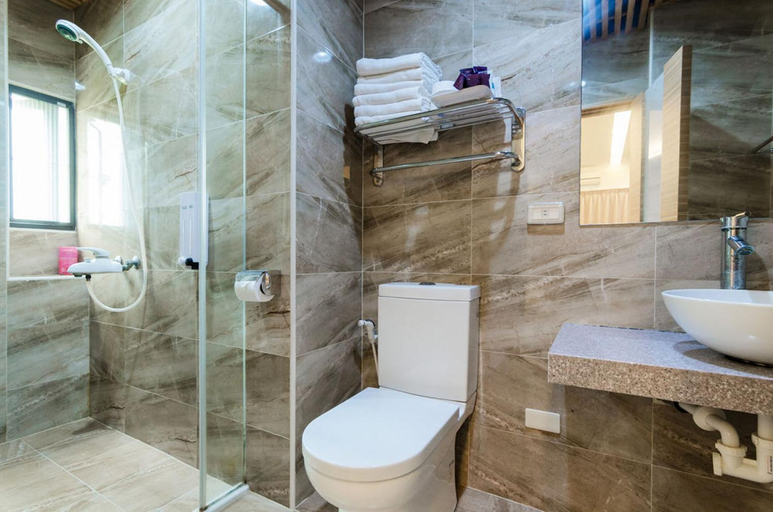 Bathroom 5, Sea Sky Coast Homestay, Penghu